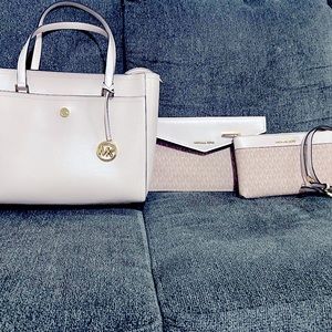 Michael Kors 3 in 1 bag